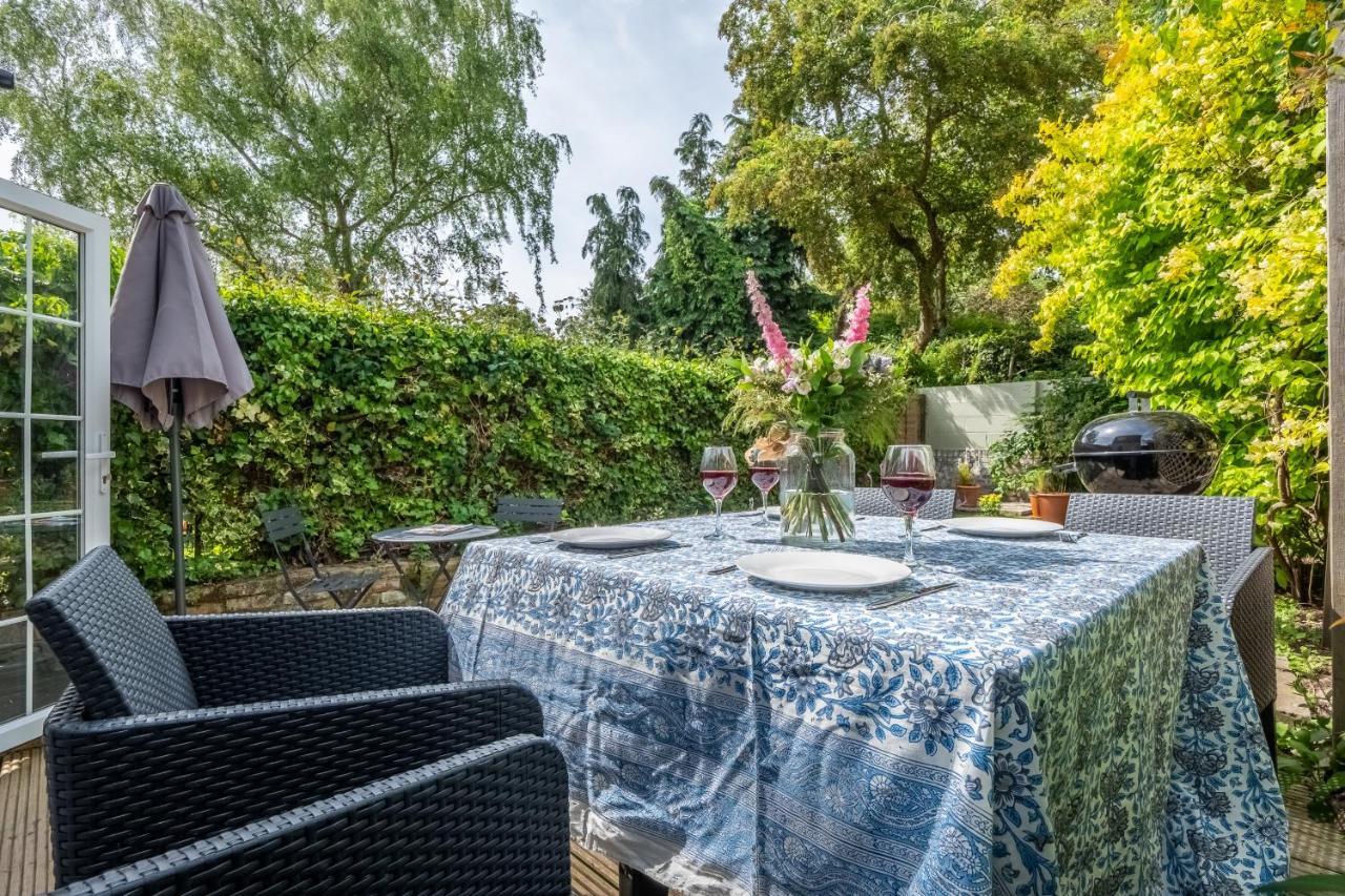 Adorable Cottage With A Log Burner In Heavenly Village - Constable Lodge Nayland Bagian luar foto