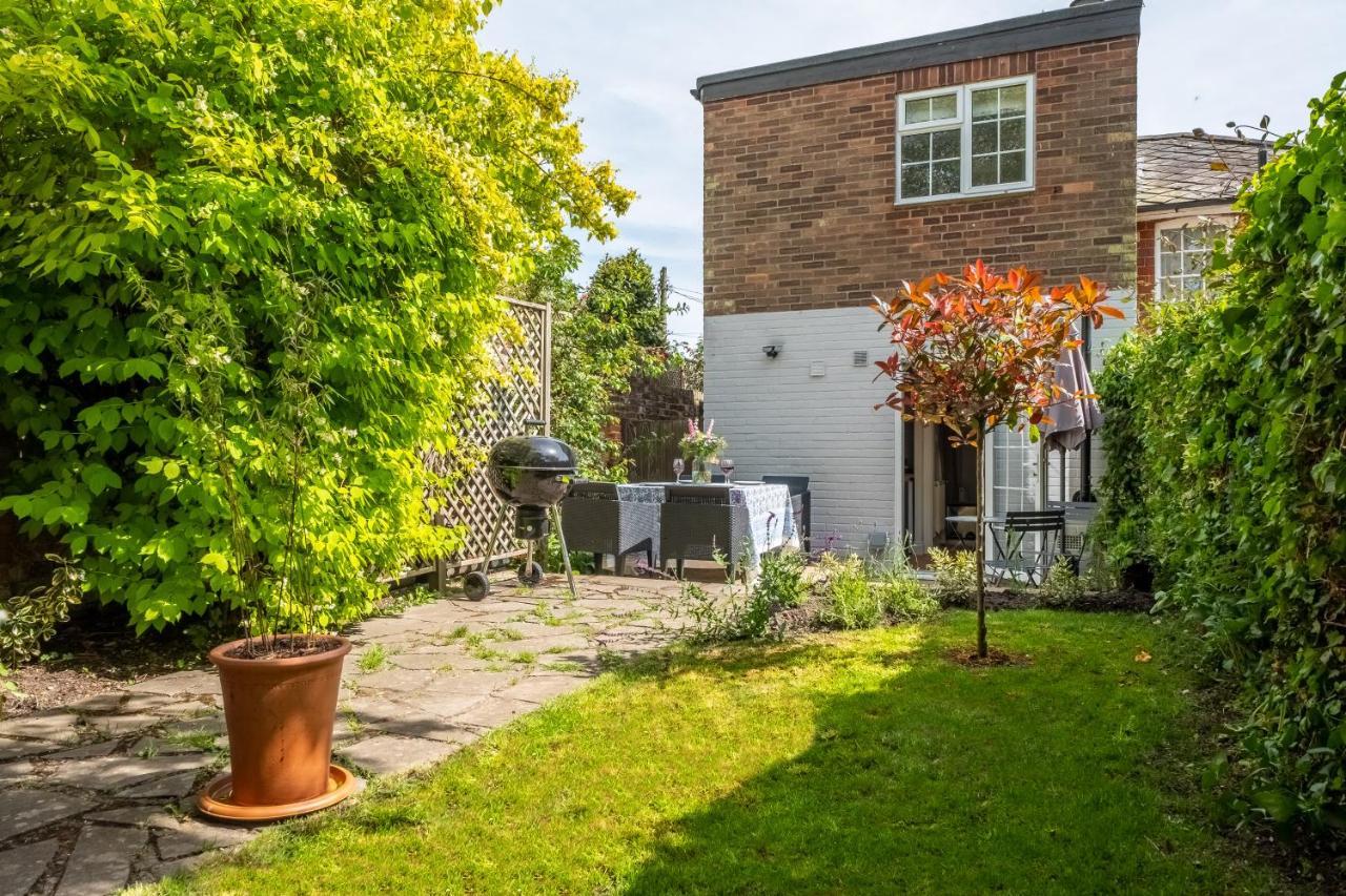 Adorable Cottage With A Log Burner In Heavenly Village - Constable Lodge Nayland Bagian luar foto
