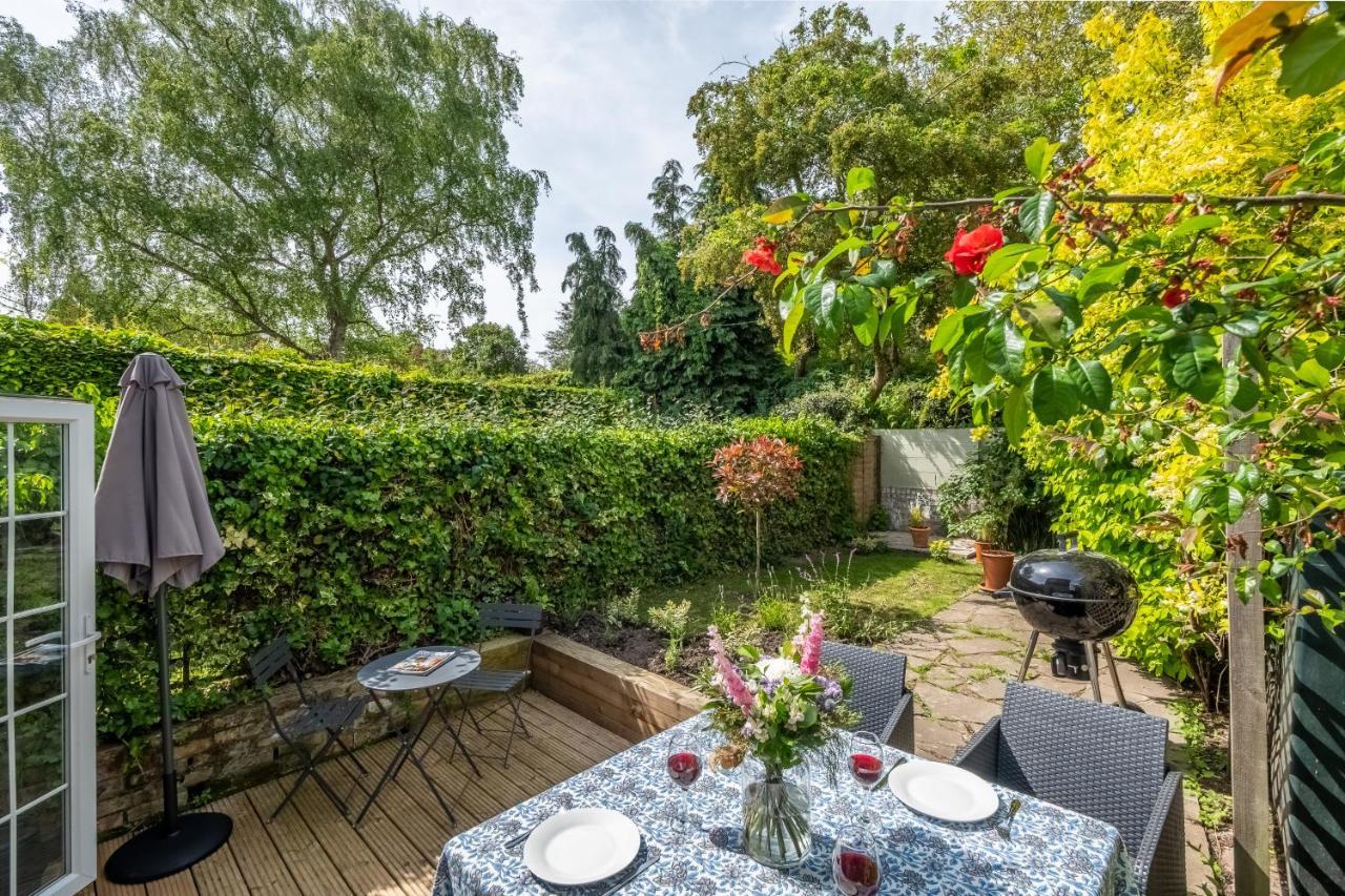 Adorable Cottage With A Log Burner In Heavenly Village - Constable Lodge Nayland Bagian luar foto