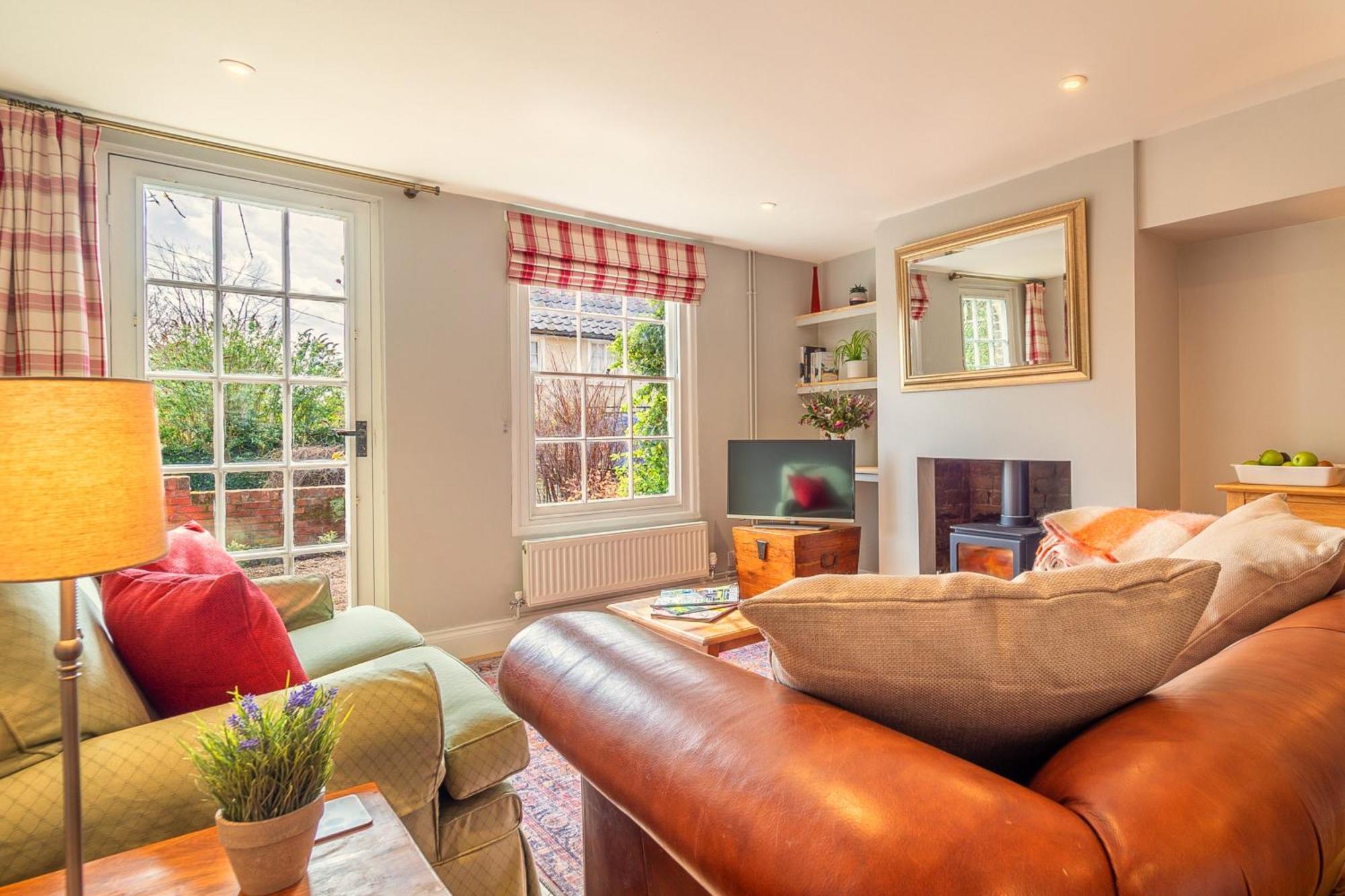 Adorable Cottage With A Log Burner In Heavenly Village - Constable Lodge Nayland Bagian luar foto